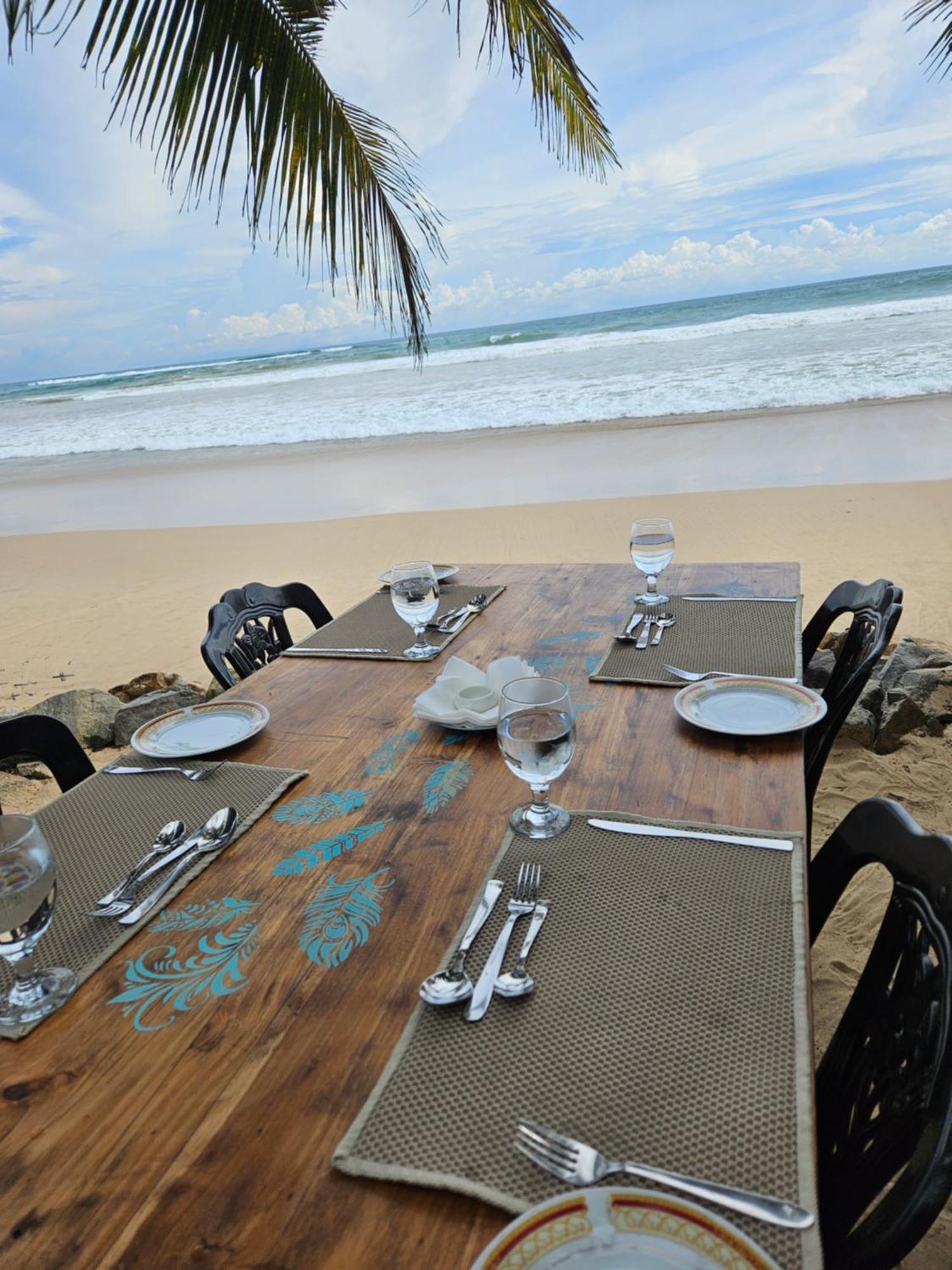 Balance Beach Resort Dikwella Eksteriør billede
