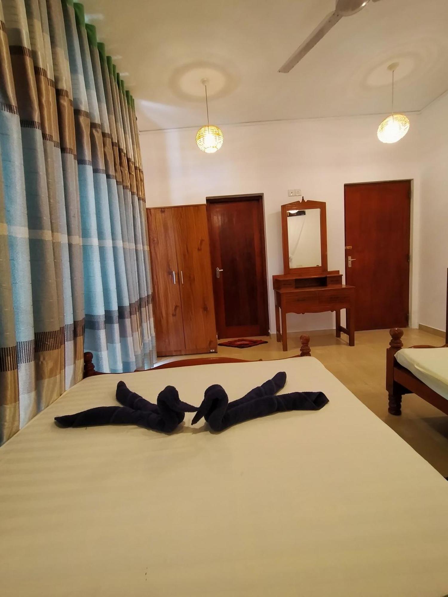 Balance Beach Resort Dikwella Eksteriør billede